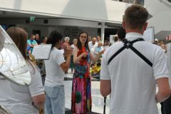 Les Cadets sous la direction de spectateurs