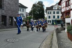 Les premiers pas du nouveau tambour major