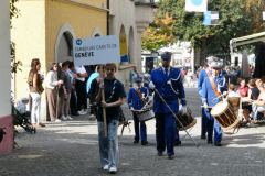Grand défilé dans les rues de Lenzburg