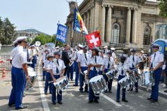 Les Cadets se mettent en formation pour défiler