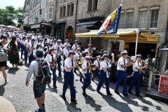 Le cortège démarre pour traverser la vieille ville de Genève
