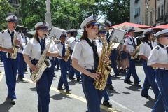 Le cortège traverse la vieille ville de Genève