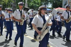 Le cortège traverse la vieille ville de Genève