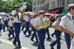 Le cortège traverse la vieille ville de Genève