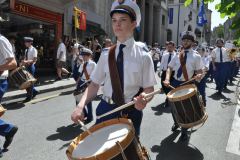 Le cortège traverse la vieille ville de Genève